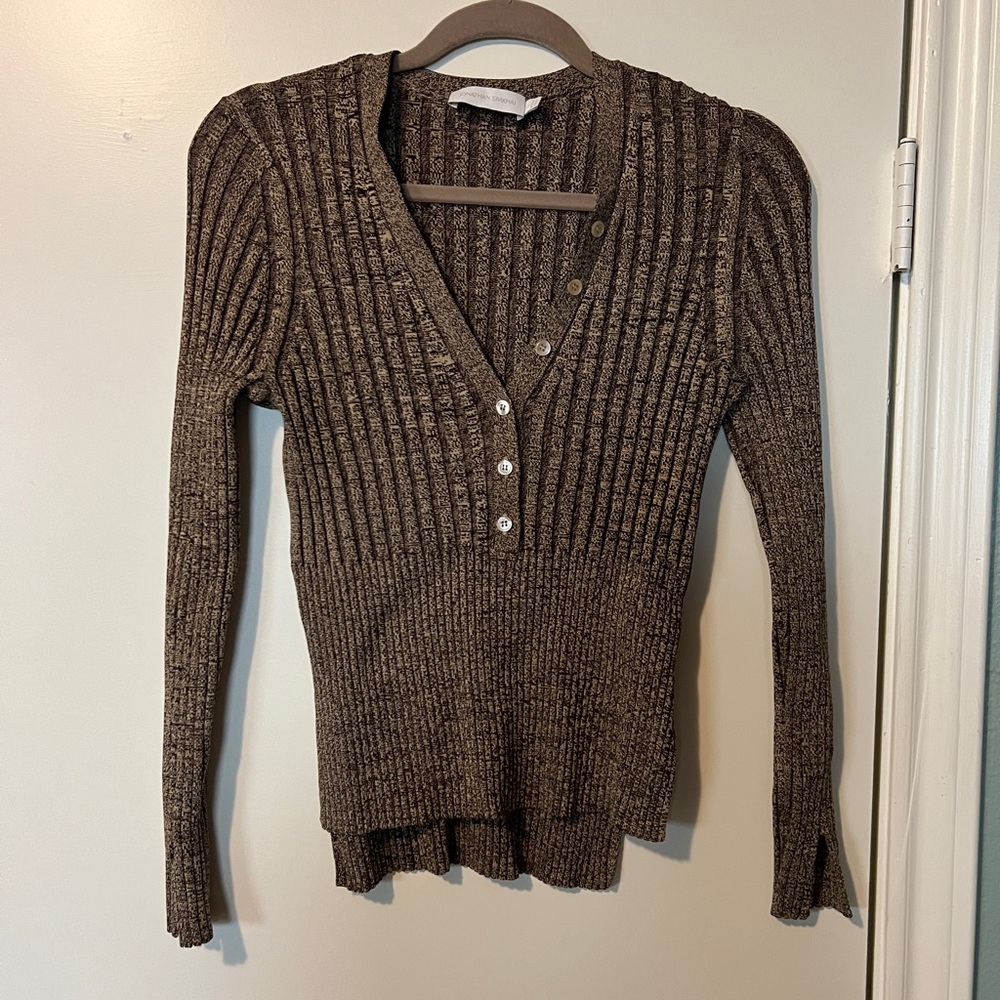 FORM FITTING CARDIGAN